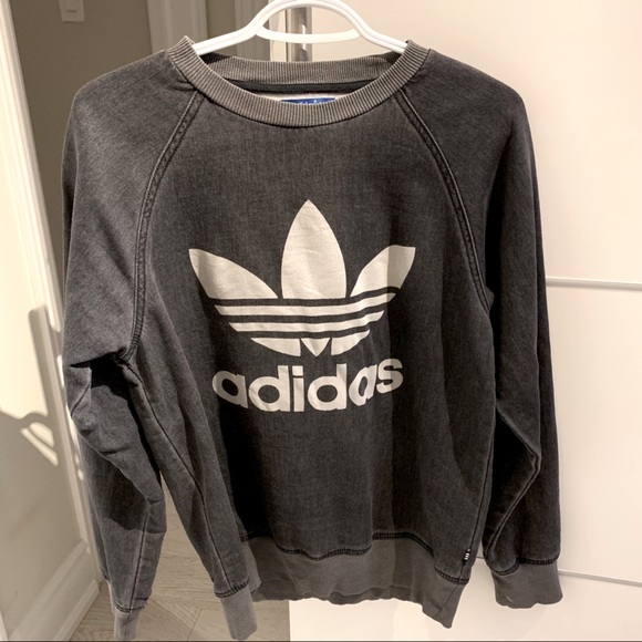 Adidas Crewneck - Picture 1 of 2
